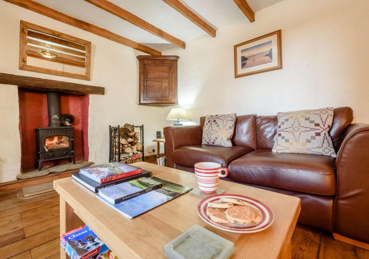 Bwthyn Clyd - St Davids Villa Екстериор снимка
